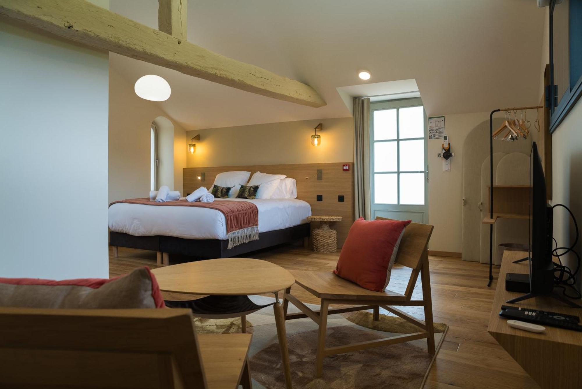 Domaine De L'Ecorcerie Otel Fontaine-le-Comte Dış mekan fotoğraf