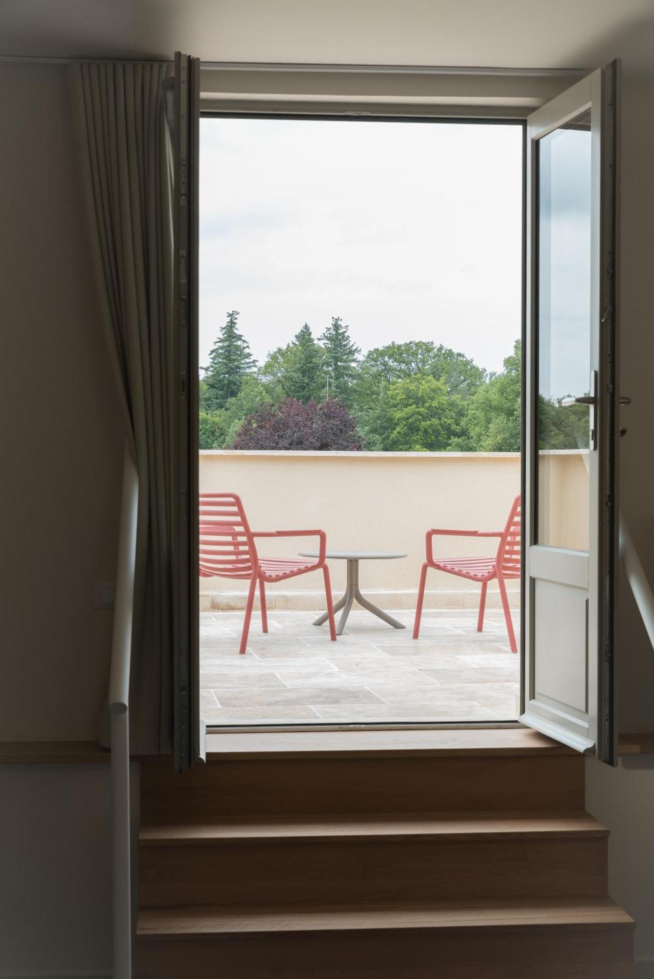 Domaine De L'Ecorcerie Otel Fontaine-le-Comte Dış mekan fotoğraf