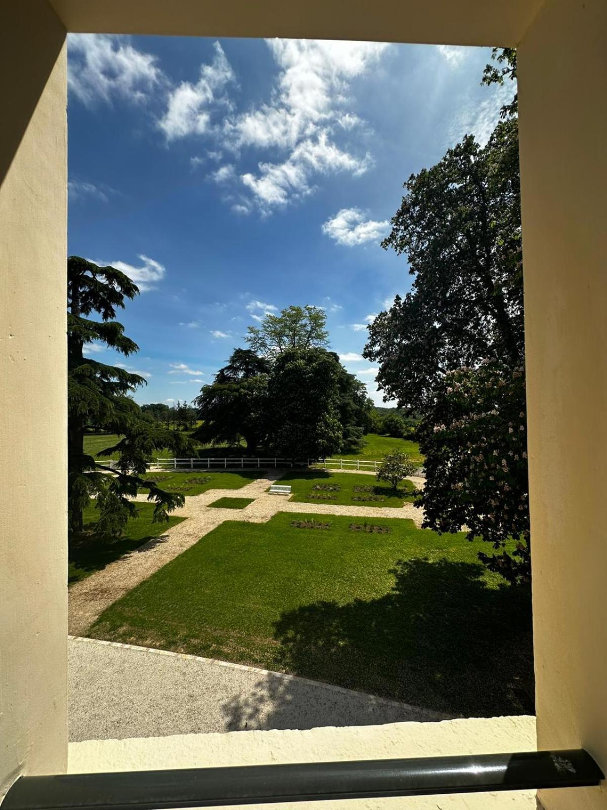 Domaine De L'Ecorcerie Otel Fontaine-le-Comte Dış mekan fotoğraf
