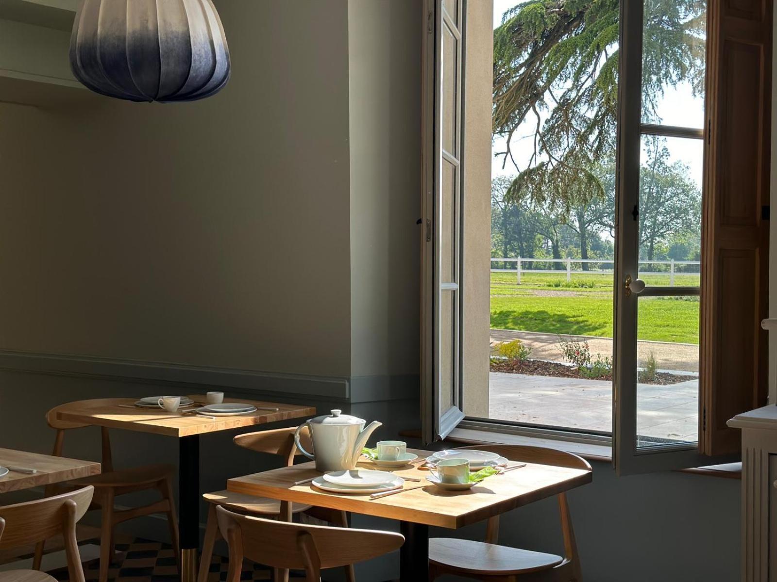 Domaine De L'Ecorcerie Otel Fontaine-le-Comte Dış mekan fotoğraf
