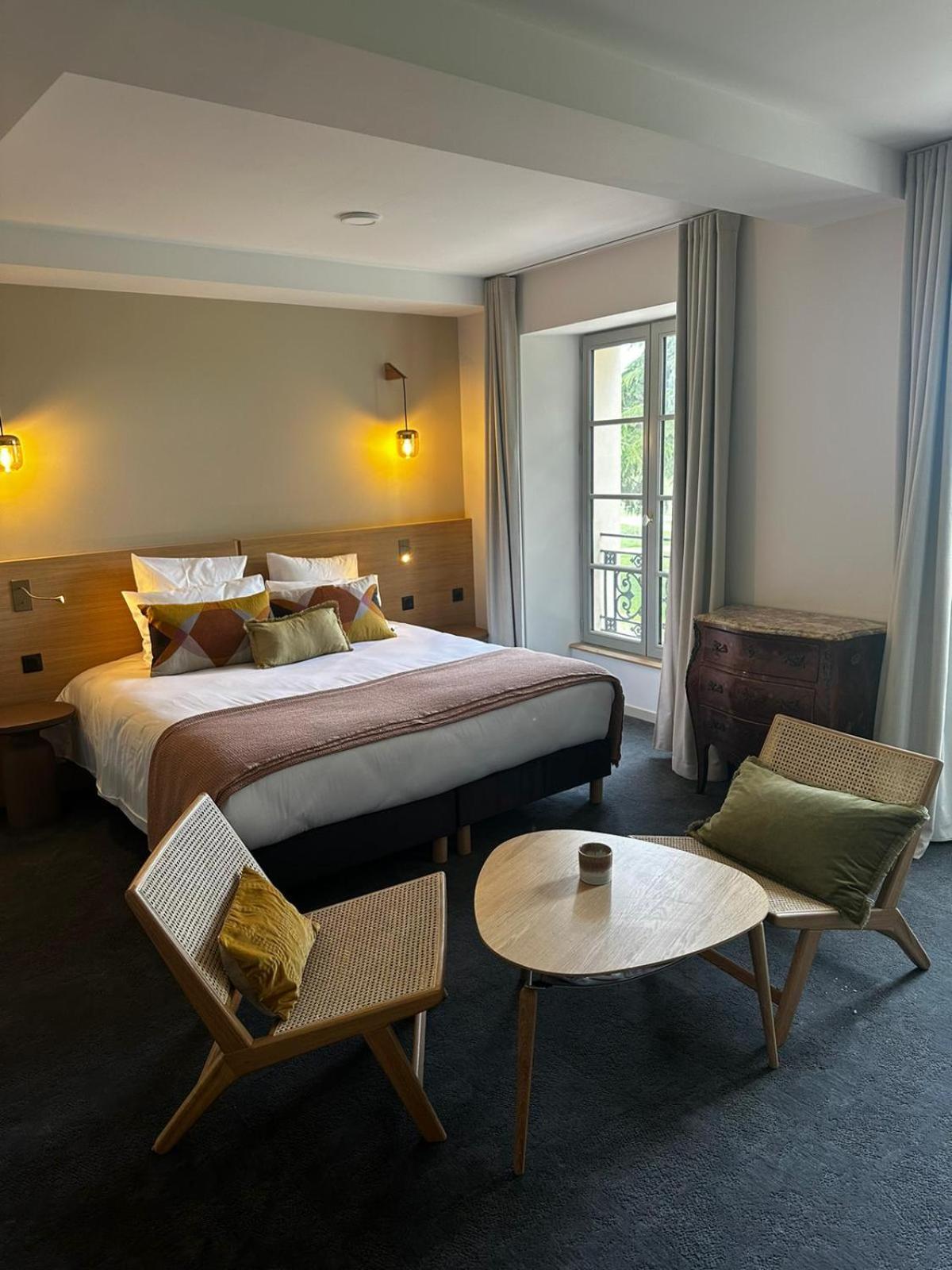 Domaine De L'Ecorcerie Otel Fontaine-le-Comte Dış mekan fotoğraf