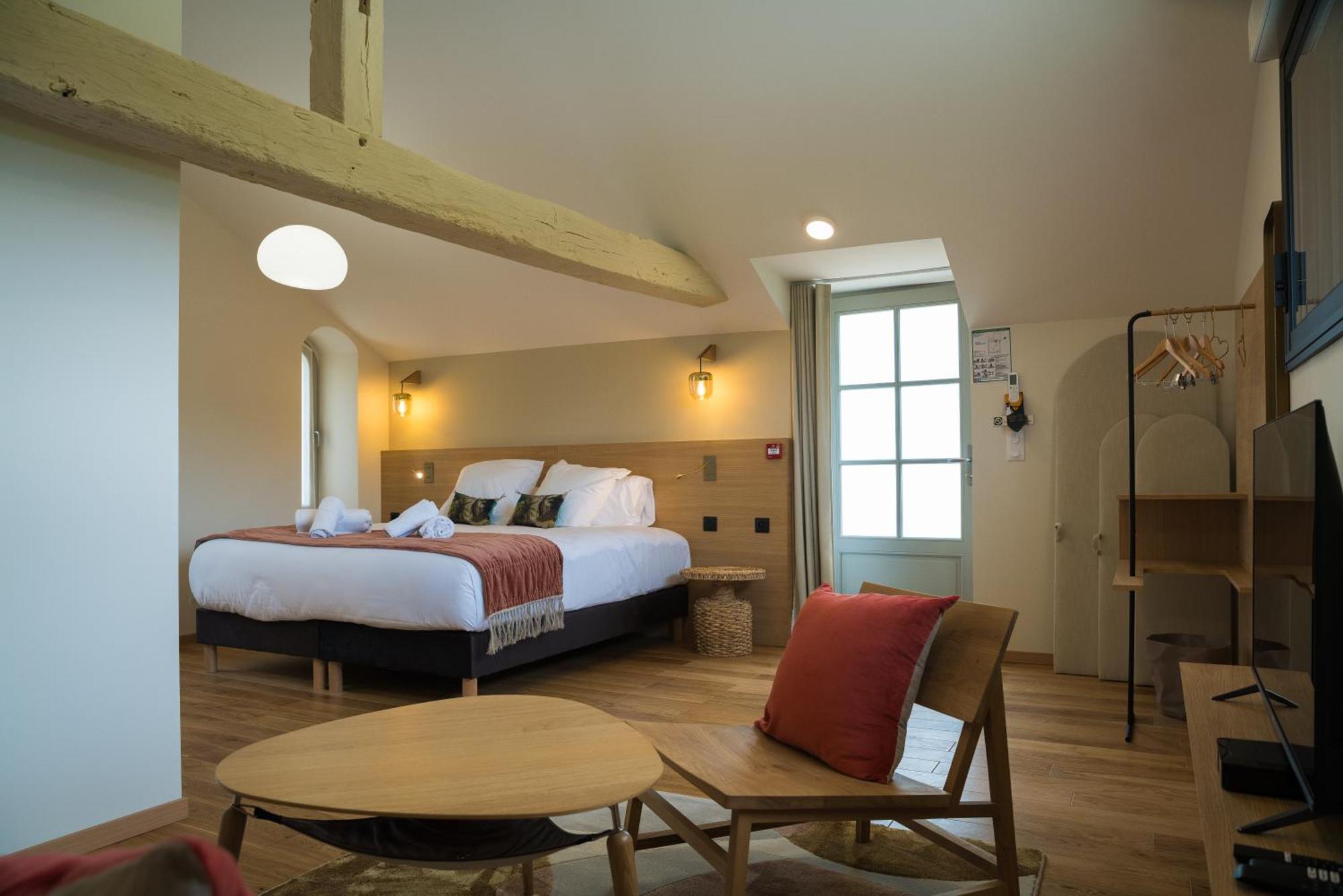 Domaine De L'Ecorcerie Otel Fontaine-le-Comte Dış mekan fotoğraf